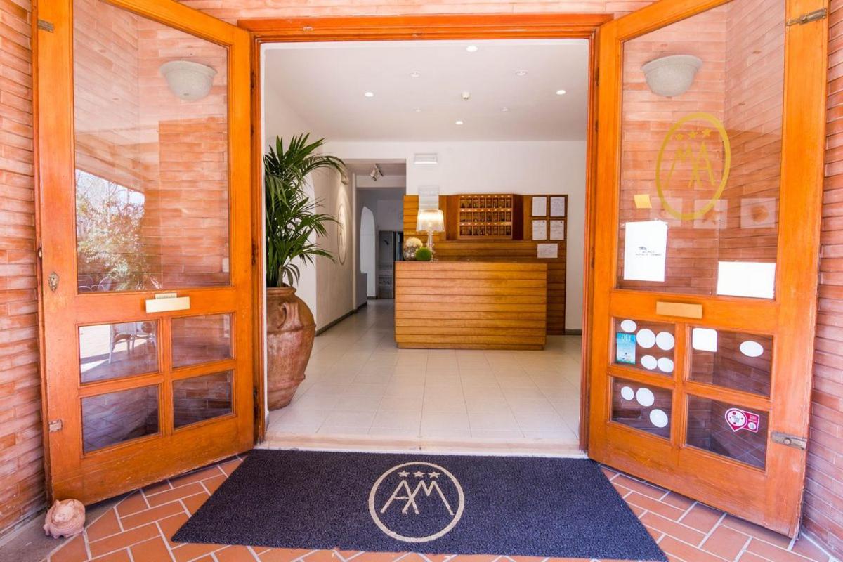 Hotel Mirella กาส์ตีจลิโอเน เดลลา เปสกายา ภายนอก รูปภาพ